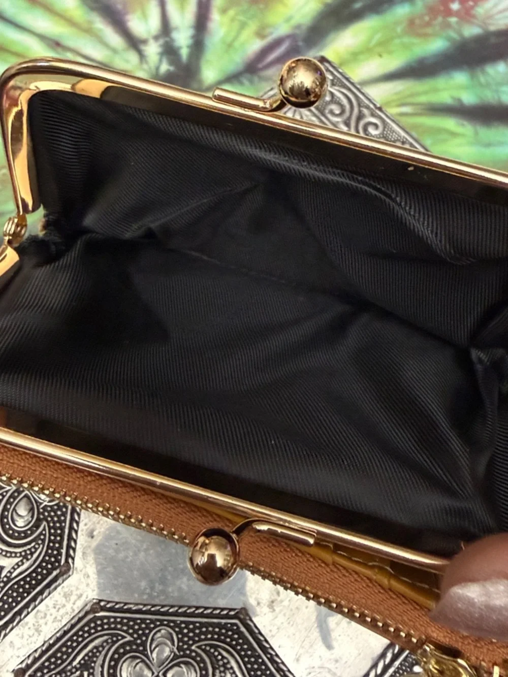 Classic Frame-Top Women’s Clutch in Mustard Gold